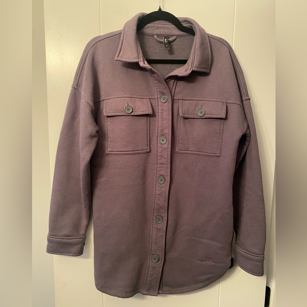 LAZYPANTS- Stylish Gray Button-Up Shacket - Picture 5 of 13